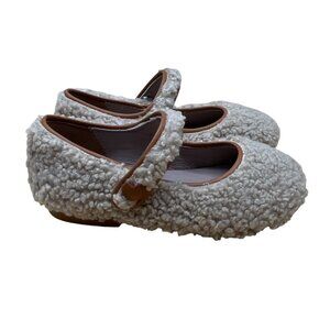 Papanatas Girls Beige Shearling Strap Closure Flat Shoes Size US 7 EU 23- New